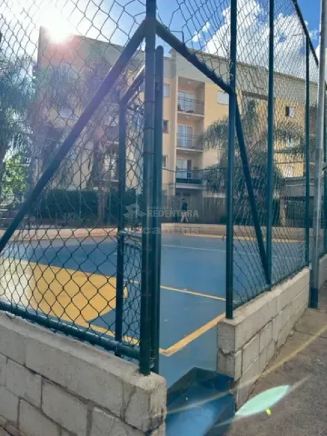 Alugar Apartamento / Padr&atilde;o em S&atilde;o Jos&eacute; do Rio Preto R$ 1.400,00 - Foto 2