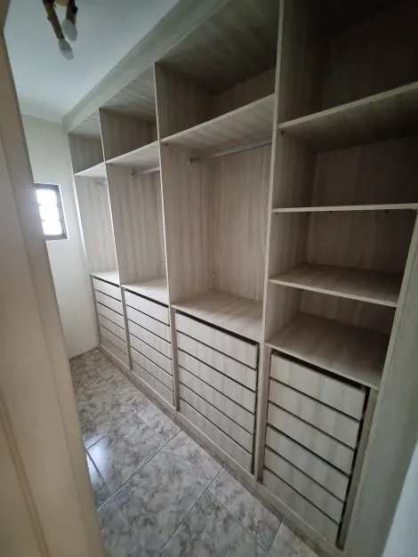 Alugar Casa / Padr&atilde;o em S&atilde;o Jos&eacute; do Rio Preto R$ 3.900,00 - Foto 9