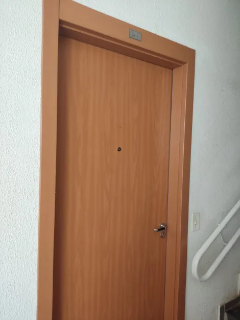 Alugar Apartamento / Padr&atilde;o em S&atilde;o Jos&eacute; do Rio Preto R$ 1.000,00 - Foto 18