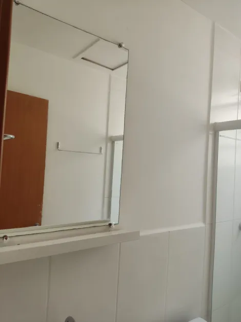 Alugar Apartamento / Padr&atilde;o em S&atilde;o Jos&eacute; do Rio Preto R$ 1.000,00 - Foto 12