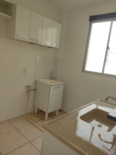 Alugar Apartamento / Padr&atilde;o em S&atilde;o Jos&eacute; do Rio Preto R$ 1.000,00 - Foto 17