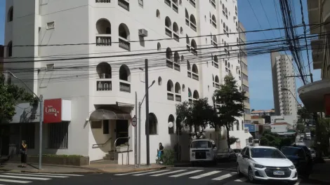 Alugar Apartamento / Padr&atilde;o em S&atilde;o Jos&eacute; do Rio Preto R$ 1.800,00 - Foto 5