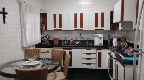 Comprar Casa / Padr&atilde;o em S&atilde;o Jos&eacute; do Rio Preto R$ 750.000,00 - Foto 4