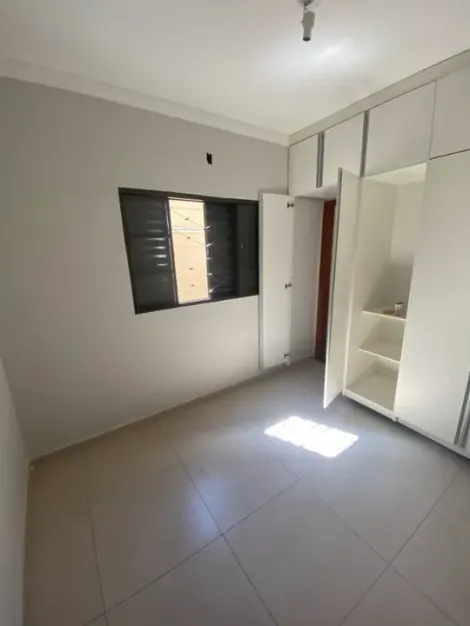 Comprar Casa / Padr&atilde;o em S&atilde;o Jos&eacute; do Rio Preto R$ 300.000,00 - Foto 5