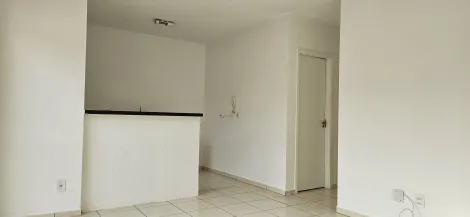 Alugar Casa / Condom&iacute;nio em S&atilde;o Jos&eacute; do Rio Preto R$ 1.200,00 - Foto 4