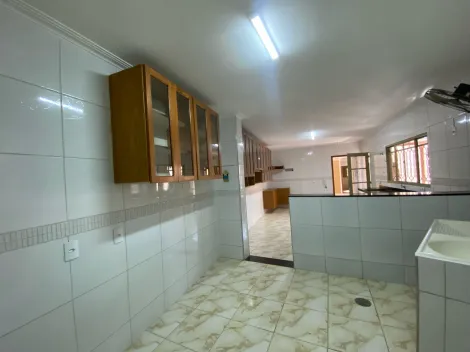 Alugar Casa / Padr&atilde;o em S&atilde;o Jos&eacute; do Rio Preto R$ 3.400,00 - Foto 6