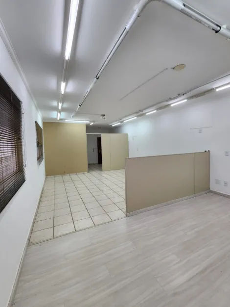 Comprar Comercial / Pr&eacute;dio Inteiro em S&atilde;o Jos&eacute; do Rio Preto R$ 940.000,00 - Foto 2