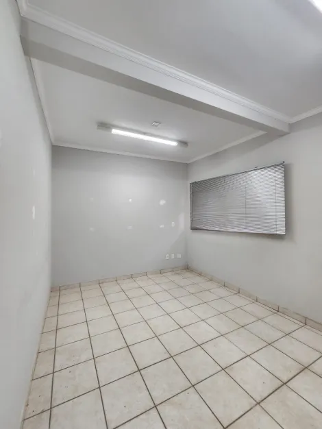 Comprar Comercial / Pr&eacute;dio Inteiro em S&atilde;o Jos&eacute; do Rio Preto R$ 940.000,00 - Foto 5