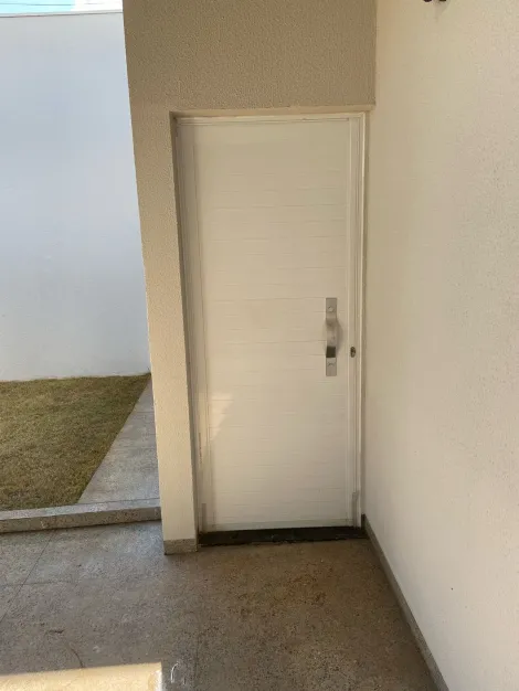 Alugar Casa / Padr&atilde;o em Bady Bassitt R$ 1.500,00 - Foto 5