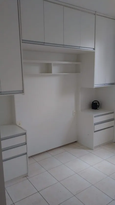 Alugar Apartamento / Padr&atilde;o em S&atilde;o Jos&eacute; do Rio Preto. apenas R$ 1.000,00
