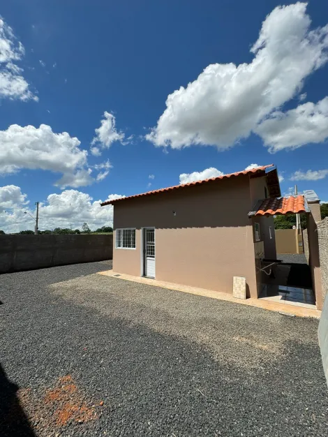 Alugar Casa / Padr&atilde;o em Bady Bassitt R$ 900,00 - Foto 2
