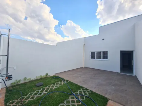 Alugar Casa / Padr&atilde;o em S&atilde;o Jos&eacute; do Rio Preto R$ 1.400,00 - Foto 2