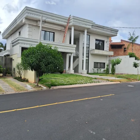 Casa / Condom&iacute;nio em S&atilde;o Jos&eacute; do Rio Preto 