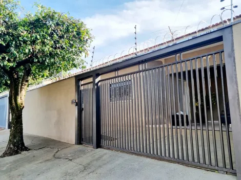 Alugar Casa / Padr&atilde;o em S&atilde;o Jos&eacute; do Rio Preto. apenas R$ 437.000,00