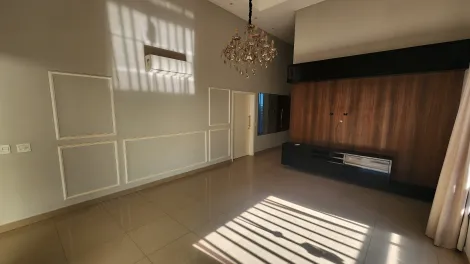 Alugar Casa / Condom&iacute;nio em S&atilde;o Jos&eacute; do Rio Preto. apenas R$ 6.800,00