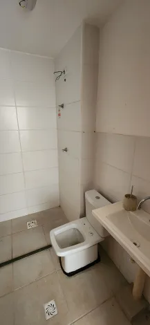 Alugar Apartamento / Padr&atilde;o em S&atilde;o Jos&eacute; do Rio Preto R$ 700,00 - Foto 4