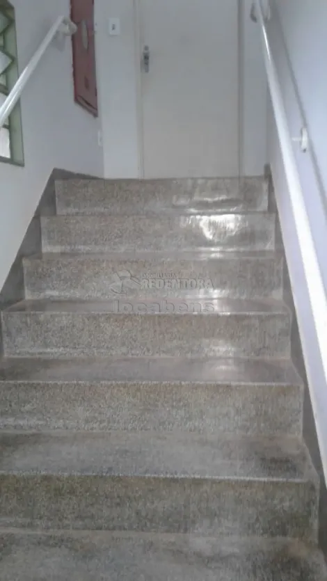 Alugar Apartamento / Padr&atilde;o em S&atilde;o Jos&eacute; do Rio Preto R$ 890,00 - Foto 4