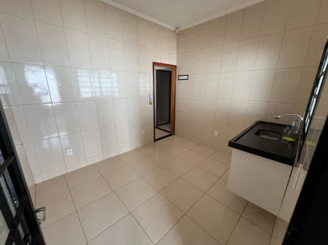 Alugar Casa / Padr&atilde;o em S&atilde;o Jos&eacute; do Rio Preto R$ 1.700,00 - Foto 3