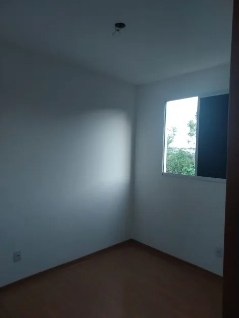 Alugar Apartamento / Padr&atilde;o em S&atilde;o Jos&eacute; do Rio Preto R$ 900,00 - Foto 2