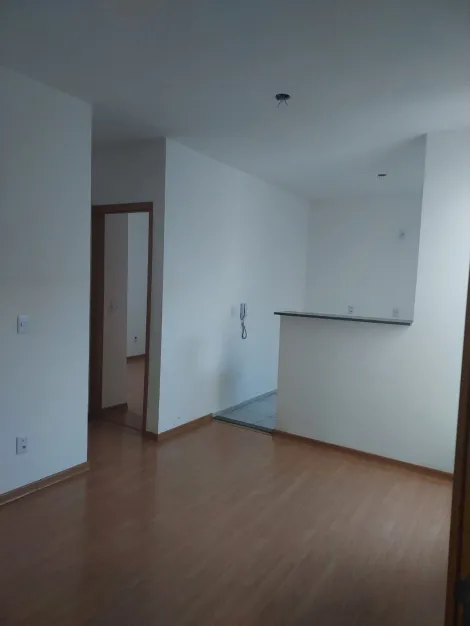 Alugar Apartamento / Padr&atilde;o em S&atilde;o Jos&eacute; do Rio Preto R$ 900,00 - Foto 3