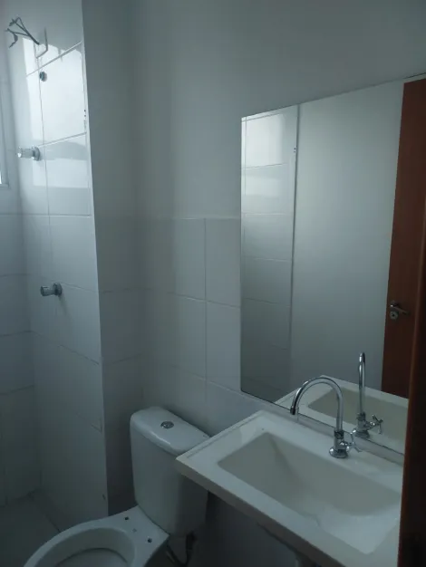 Alugar Apartamento / Padr&atilde;o em S&atilde;o Jos&eacute; do Rio Preto R$ 900,00 - Foto 4