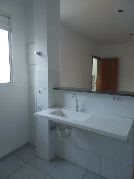 Alugar Apartamento / Padr&atilde;o em S&atilde;o Jos&eacute; do Rio Preto R$ 900,00 - Foto 7