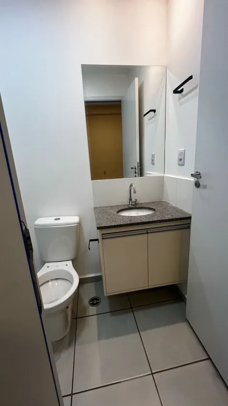 Alugar Apartamento / Padr&atilde;o em S&atilde;o Jos&eacute; do Rio Preto R$ 3.000,00 - Foto 19