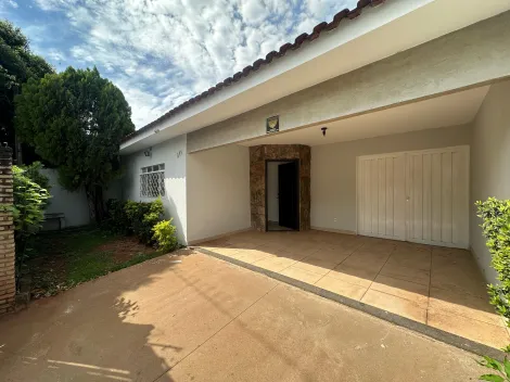 Alugar Casa / Padr&atilde;o em S&atilde;o Jos&eacute; do Rio Preto. apenas R$ 2.700,00