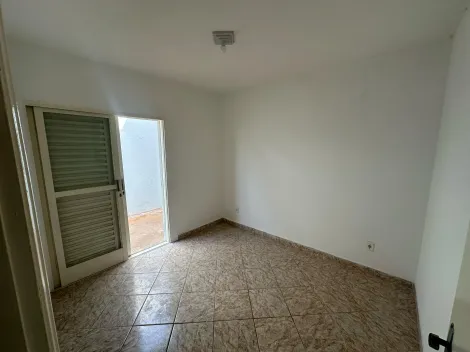 Alugar Casa / Padr&atilde;o em S&atilde;o Jos&eacute; do Rio Preto R$ 2.700,00 - Foto 14