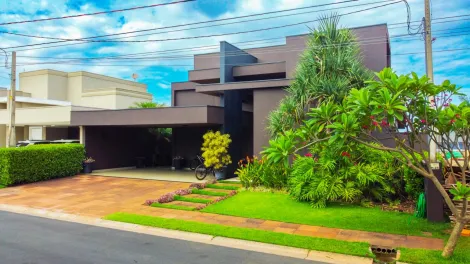 Casa / Condom&iacute;nio em S&atilde;o Jos&eacute; do Rio Preto 