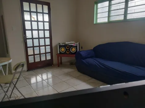 Alugar Casa / Padr&atilde;o em S&atilde;o Jos&eacute; do Rio Preto. apenas R$ 180.000,00