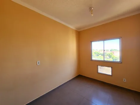 Alugar Apartamento / Padr&atilde;o em S&atilde;o Jos&eacute; do Rio Preto R$ 900,00 - Foto 5