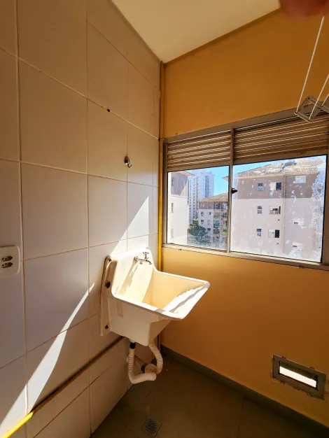 Alugar Apartamento / Padr&atilde;o em S&atilde;o Jos&eacute; do Rio Preto R$ 900,00 - Foto 10