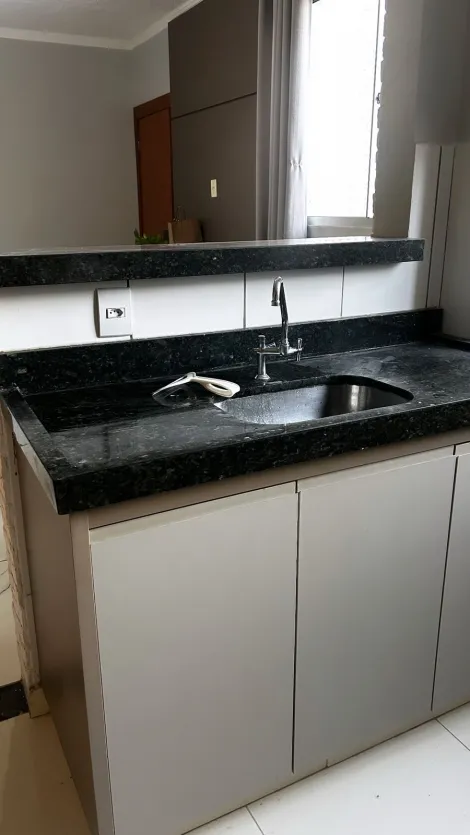 Alugar Apartamento / Padr&atilde;o em S&atilde;o Jos&eacute; do Rio Preto R$ 1.300,00 - Foto 14