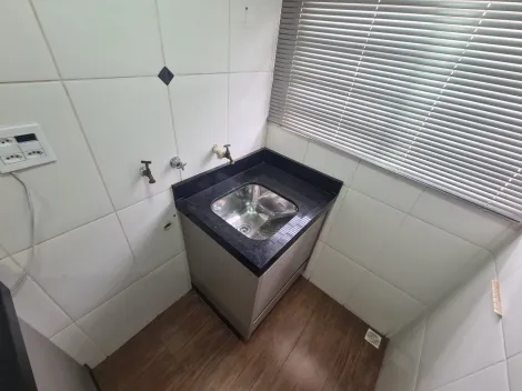 Alugar Apartamento / Padr&atilde;o em S&atilde;o Jos&eacute; do Rio Preto R$ 800,00 - Foto 10