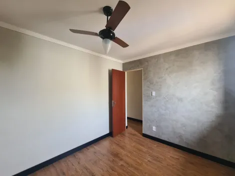 Alugar Apartamento / Padr&atilde;o em S&atilde;o Jos&eacute; do Rio Preto R$ 800,00 - Foto 16