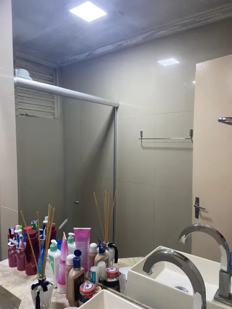 Alugar Apartamento / Padr&atilde;o em S&atilde;o Jos&eacute; do Rio Preto R$ 1.600,00 - Foto 15