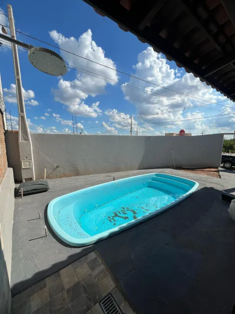 Comprar Casa / Padr&atilde;o em S&atilde;o Jos&eacute; do Rio Preto - Foto 4