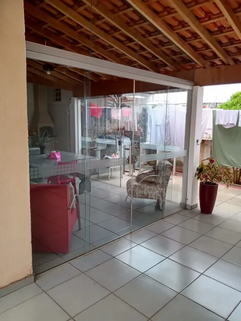 Comprar Casa / Padr&atilde;o em Mirassol R$ 330.000,00 - Foto 5