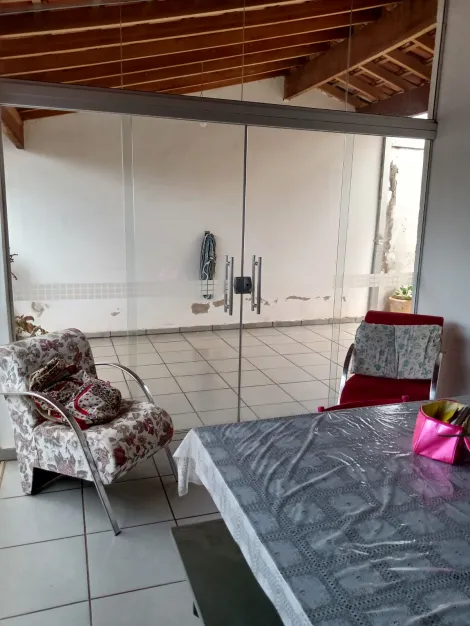 Comprar Casa / Padr&atilde;o em Mirassol R$ 330.000,00 - Foto 3