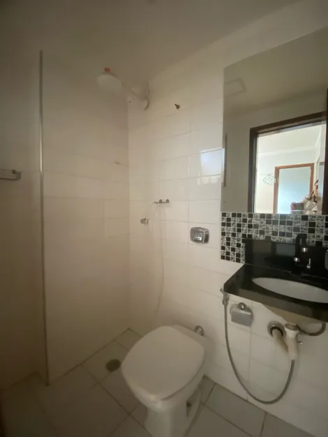 Alugar Apartamento / Padr&atilde;o em S&atilde;o Jos&eacute; do Rio Preto R$ 1.300,00 - Foto 10