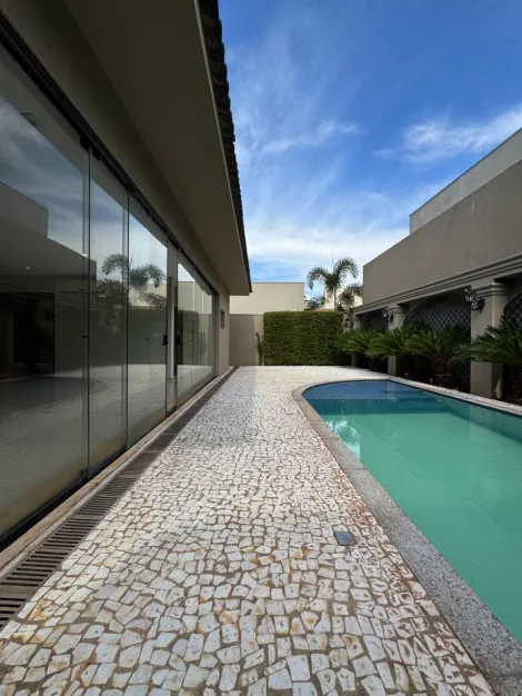 Alugar Casa / Condom&iacute;nio em S&atilde;o Jos&eacute; do Rio Preto. apenas R$ 2.200.000,00
