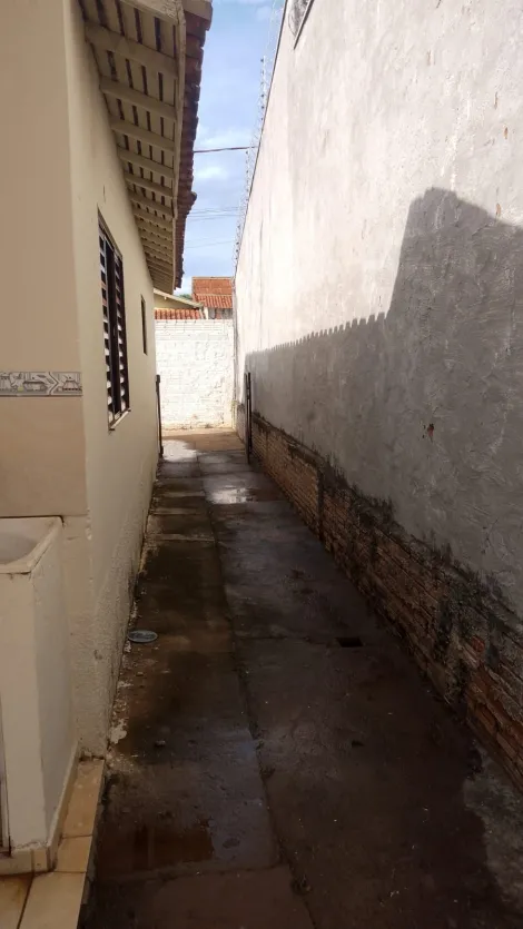 Alugar Casa / Padr&atilde;o em S&atilde;o Jos&eacute; do Rio Preto R$ 1.000,00 - Foto 13