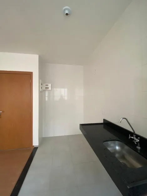 Alugar Apartamento / Padr&atilde;o em S&atilde;o Jos&eacute; do Rio Preto R$ 900,00 - Foto 3