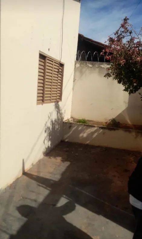 Comprar Casa / Padr&atilde;o em S&atilde;o Jos&eacute; do Rio Preto R$ 180.000,00 - Foto 4