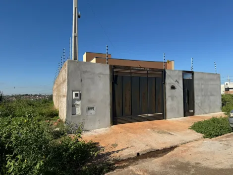 Alugar Casa / Padr&atilde;o em S&atilde;o Jos&eacute; do Rio Preto. apenas R$ 1.200,00