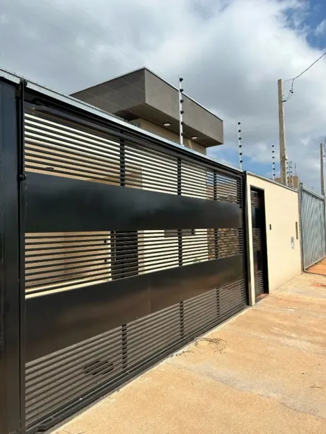 Alugar Casa / Padr&atilde;o em S&atilde;o Jos&eacute; do Rio Preto R$ 2.500,00 - Foto 2