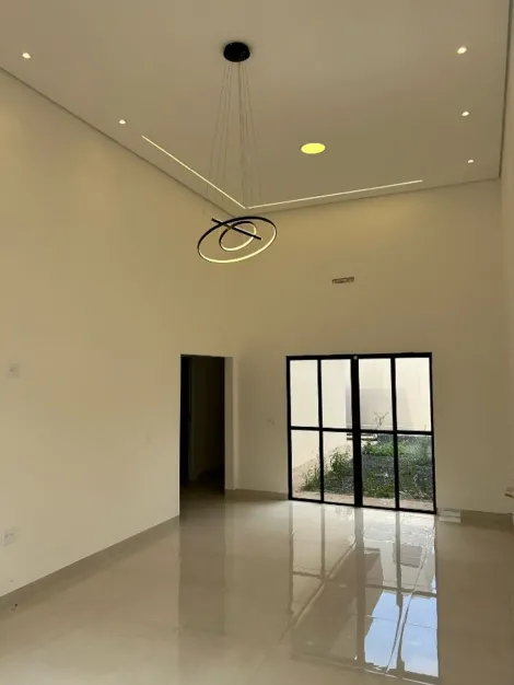 Alugar Casa / Padr&atilde;o em S&atilde;o Jos&eacute; do Rio Preto R$ 2.500,00 - Foto 4