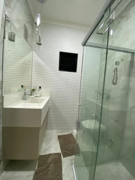 Comprar Casa / Padr&atilde;o em S&atilde;o Jos&eacute; do Rio Preto R$ 680.000,00 - Foto 11