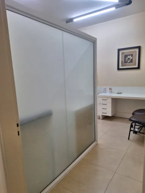 Alugar Comercial / Casa Comercial em S&atilde;o Jos&eacute; do Rio Preto R$ 25.000,00 - Foto 32